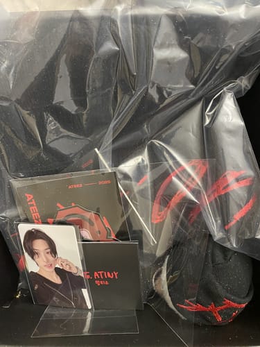 Customer photo review of ATEEZ - MINGI FIX ON : ALT ACC PACK