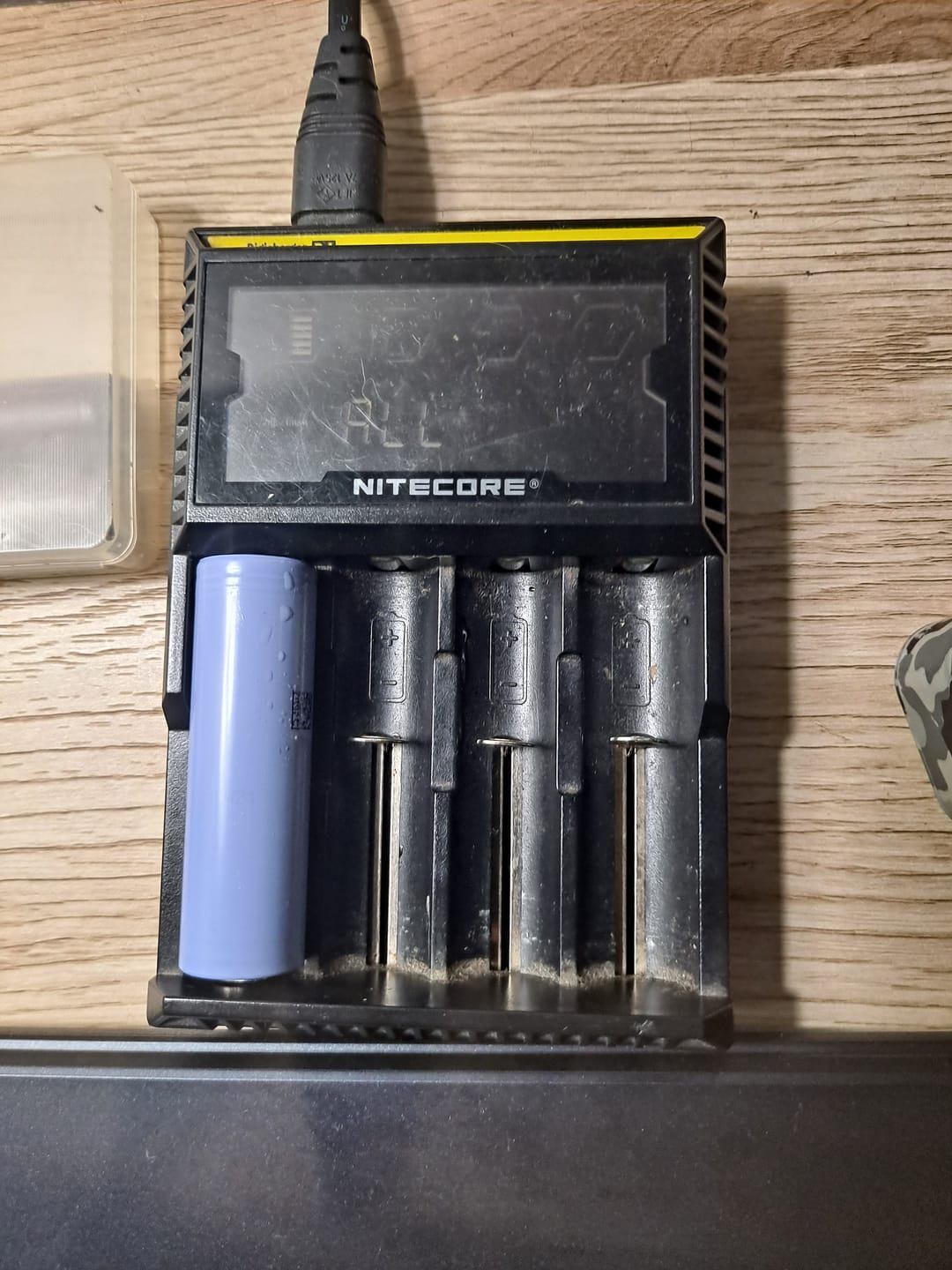 Customer photo review of Samsung 40T 21700 4000mAh 35A Battery