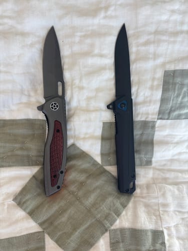 Customer photo review of Mystery Knives Box™