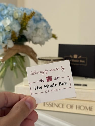 Customer photo review of Cylindrical Wind-up Music Box