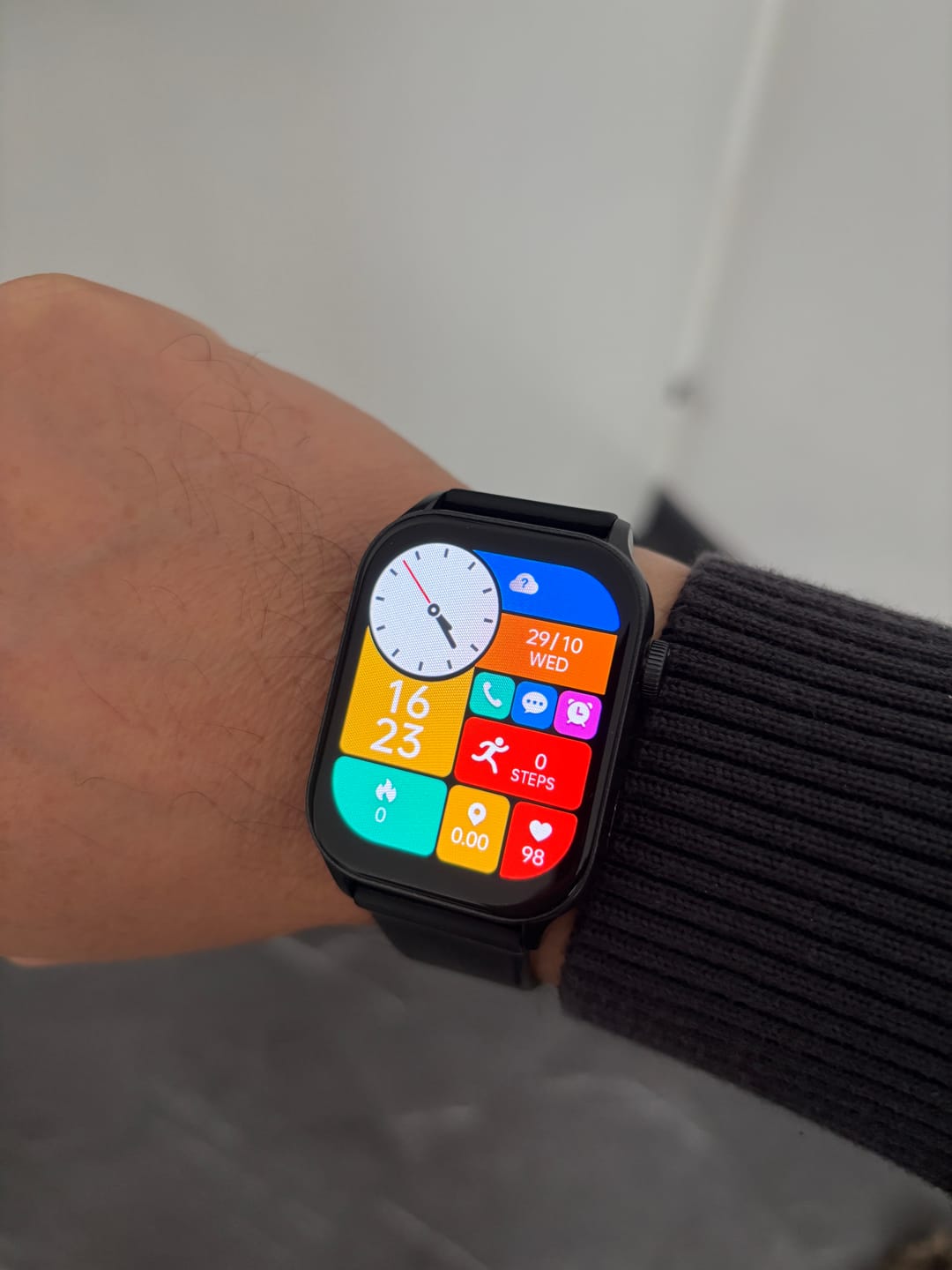 Customer photo review of Hyper Smartwatch – Premium Gesundheit, Sport & Alltag