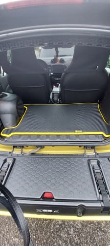 Customer photo review of Fußmatten für Mikrowagen - Kofferraumwanne