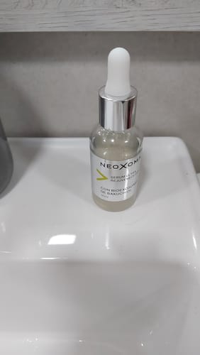 Customer photo review of Sérum de Exosomas Ultra Rejuvenecedor con Bioexosomas de Bakuchiol