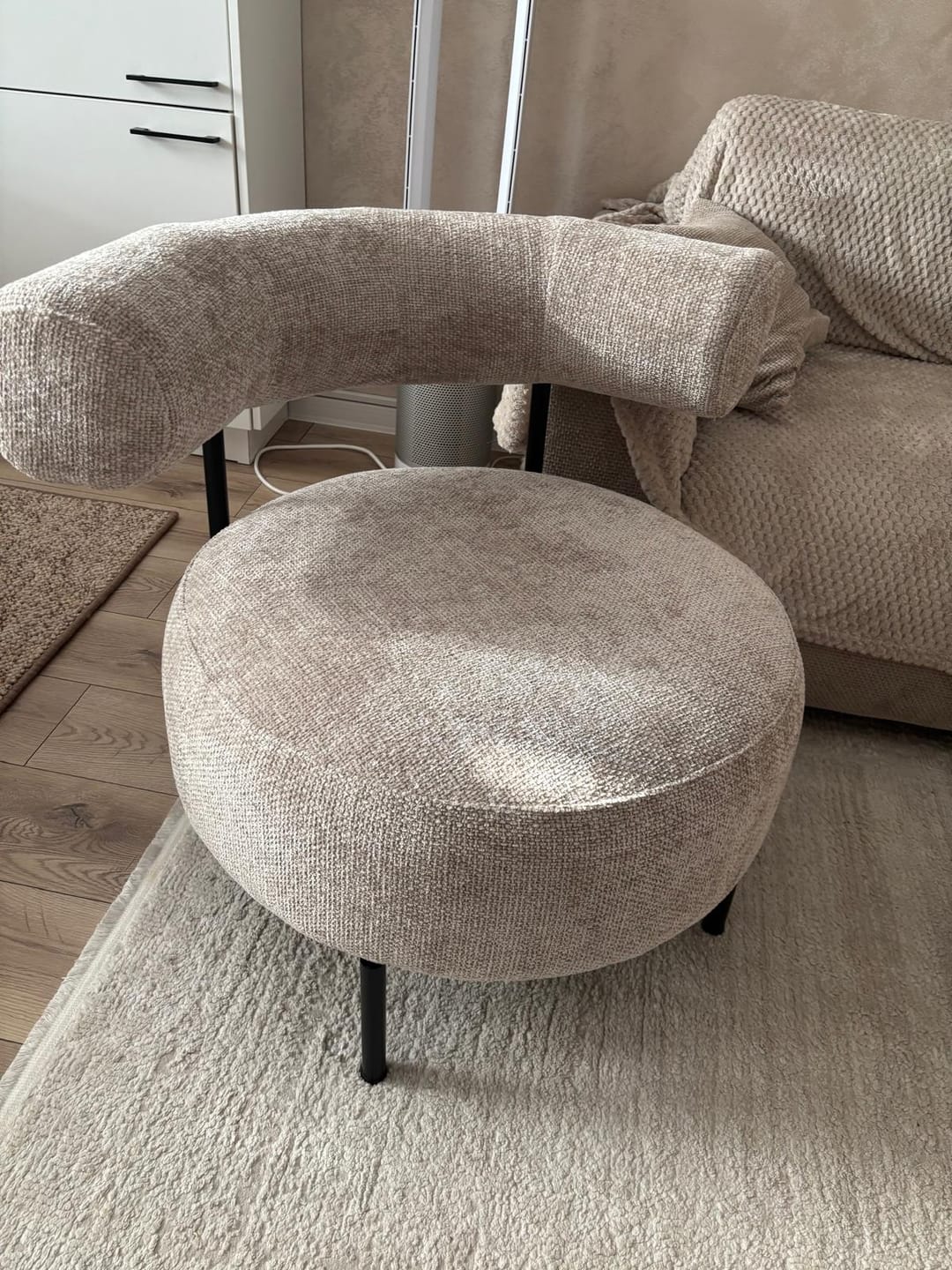 Customer photo review of Fotoliu HAZARD, bej/negru, stofa clasica/metal, 90x82x72 cm