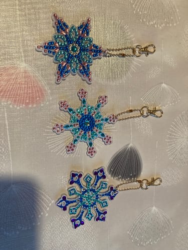 Customer photo review of Diamond Painting Anhänger Schneeflocken 12 Stück