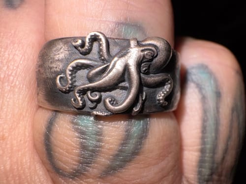 Customer photo review of Octopus Band Ring