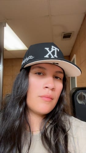 Customer photo review of TX THORNS SNAPBACK - BLACK EDITION