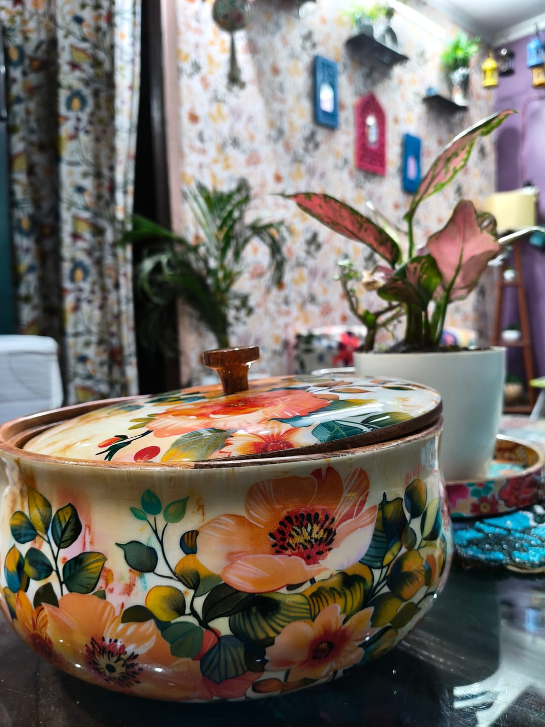 Customer photo review of Pastel Flora Roti Box