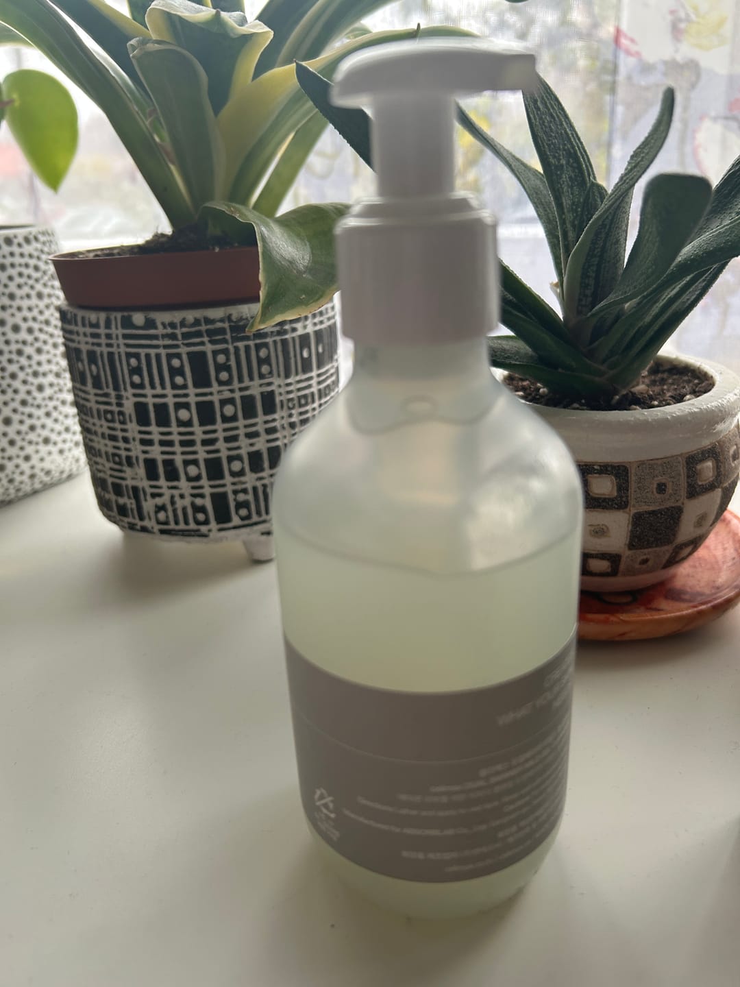 Customer photo review of Maigas gelveida putiņas sejas mazgāšanai ar keramīdu kompleksu Celimax Dual Barrier Mild Gel Cleanser