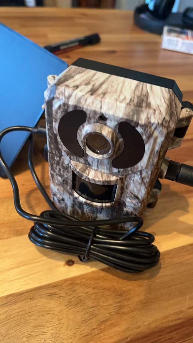 Customer photo review of Caméra De Chasse 4G + Panneau solaire + Application Mobile
