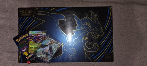 Customer photo review of Pokémon Ultra-Premium-Kollektion Mega-Glurak X-ex