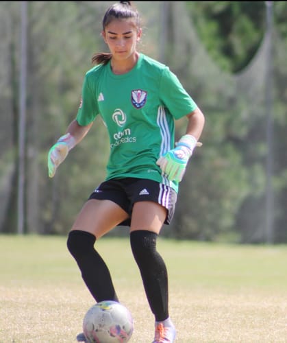 Customer photo review of Hera Match glove