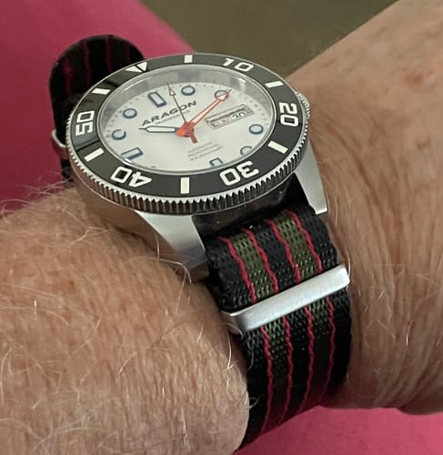 Customer photo review of AlphaShark - Vintage Bond