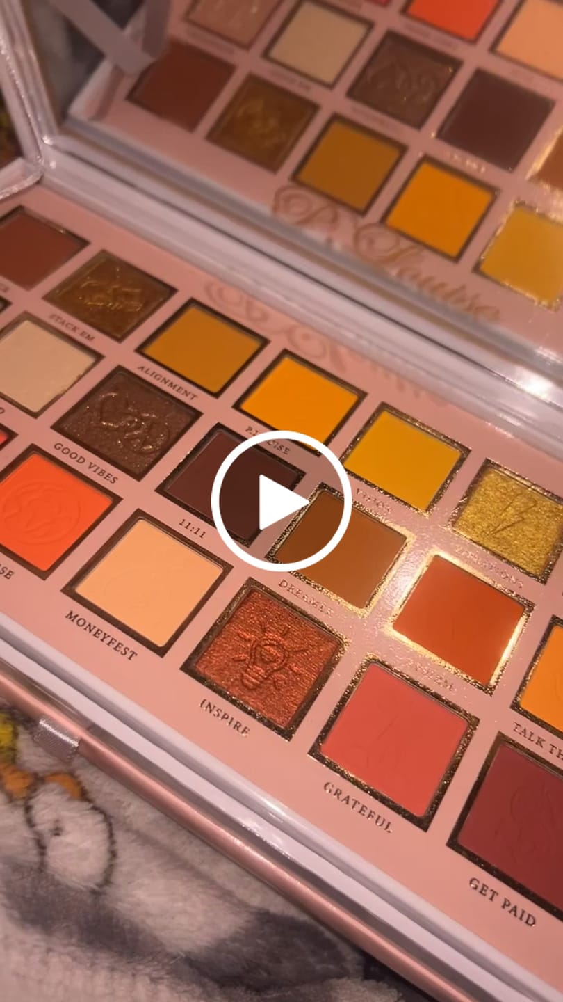 Kundvideorecension av P.Louise All I See Is $igns 42 Pan Eyeshadow Palette