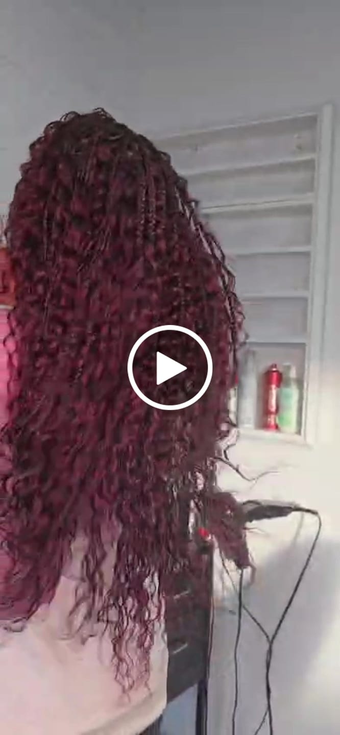 Customer video review of Burgundy Deep Wave Bulk Hair Extensions for Braiding