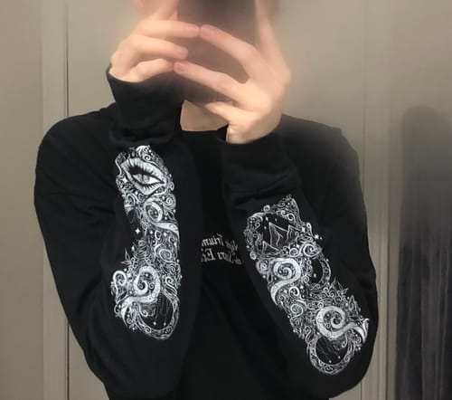 Customer photo review of *PRE-ORDER* Stars Eternal Long Sleeve tee