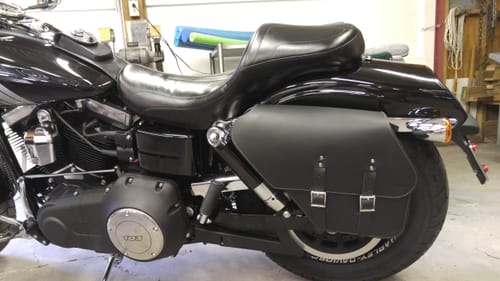 Customer photo review of H-D® Dyna Left Side Solo Bag - DL011