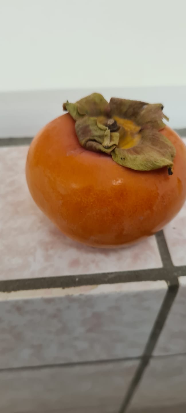 Customer photo review of Kaki "Fuyu" (Apfel-Kaki) von Julian Sparpreis-Box