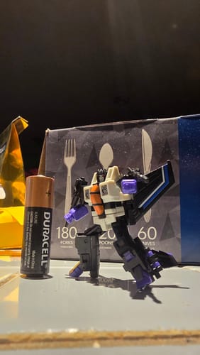 Customer photo review of Dr.Wu & Mechanic Studio Extreme Warfare DW-E09 Star Fear  / E12 Blue Thunder / E15 Dark Sky (Starscream / Thundercracker / Skywarp) 3 in 1 set 6cm / 4.6"