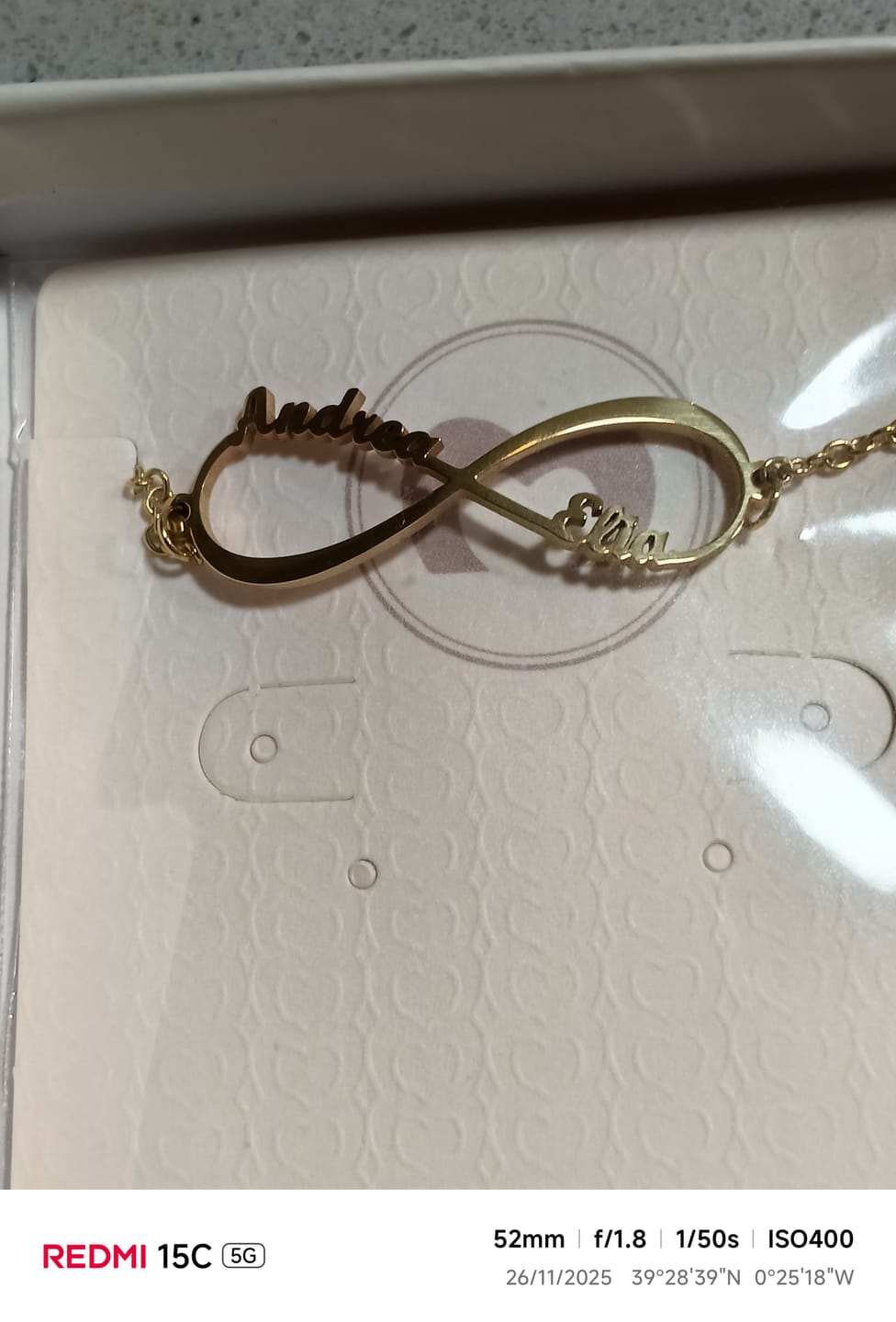 Customer photo review of Pulsera Infinito - Personalizado