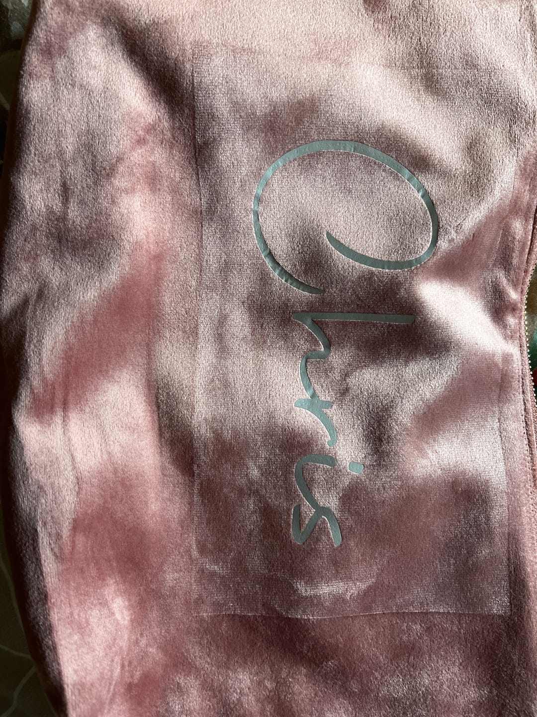 Customer photo review of Meine Kosmetiktasche - Personalisierte Samt Kosmetiktasche für MakeUp und Kosmetika mit Namen