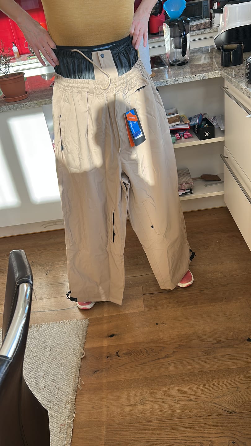 Customer photo review of Men’s Coffee Baggy Drawstring Durable Snow Pants