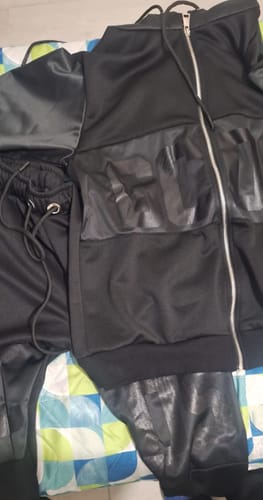 Francesco A. review of Tuta Gcds banda logo tono su tono image 1 out of 1