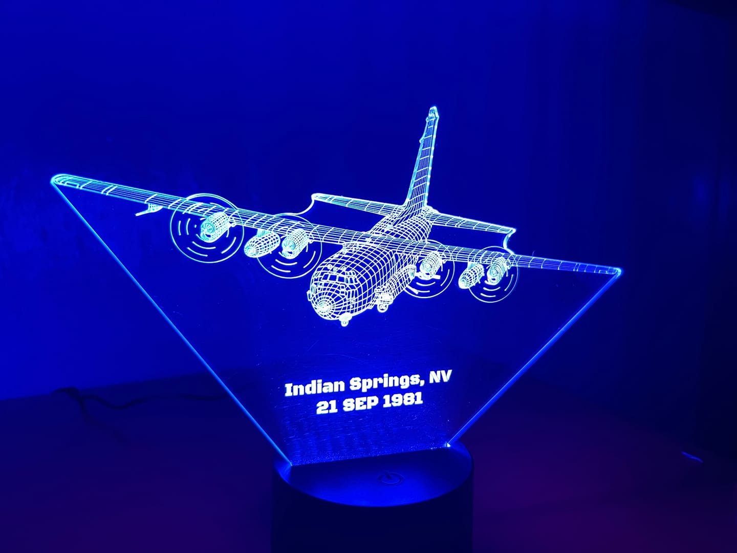 Customer photo review of AC-130 - 3D Optical Illusion Lamp