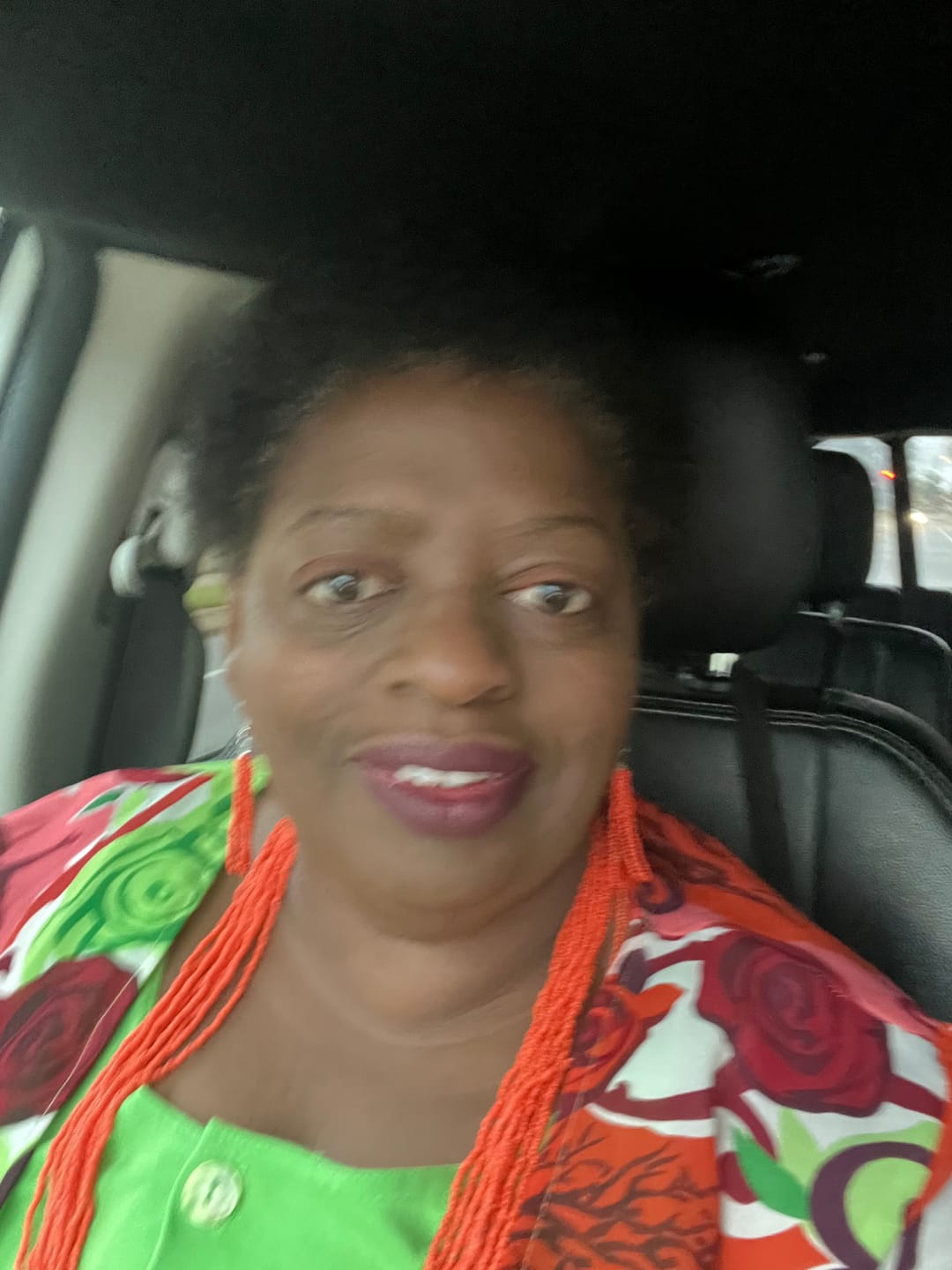 Customer photo review of Zuri Flawless Cream to Powder Foundation