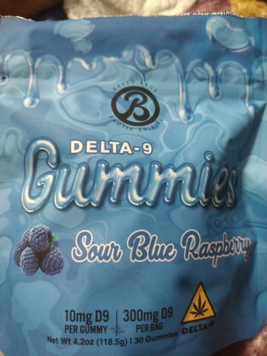 Customer photo review of GUMMIES - SOUR BLUE RASPBERRY