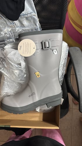 Customer photo review of Botas Maca Doggie