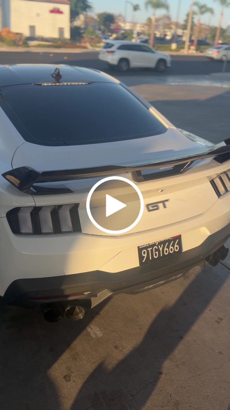 Customer video review of 2024-2025 Mustang S650 Euro Style Taillights Amber Turn Signal Sequential
