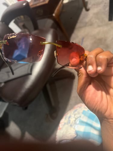 Customer photo review of White Buffs Diamond cut