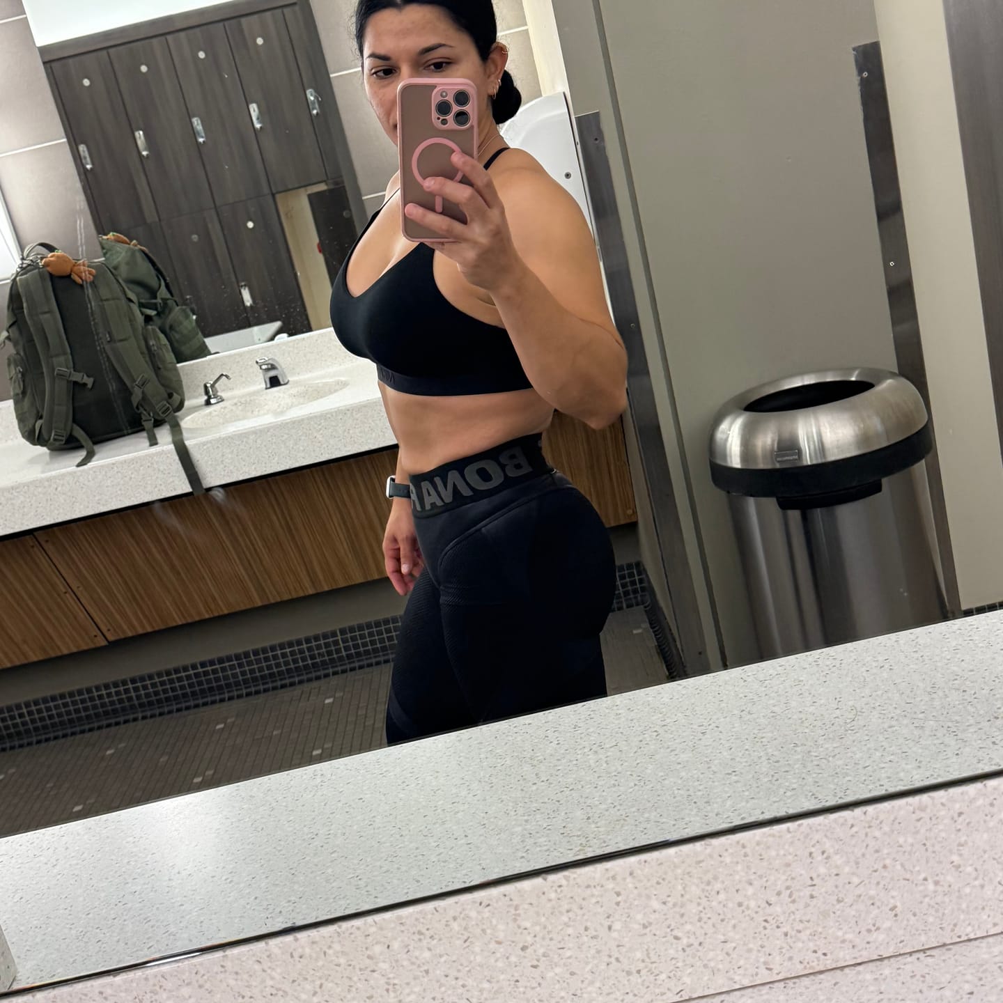 Customer photo review of Leggings Extra Sex Push-Up Black Skin