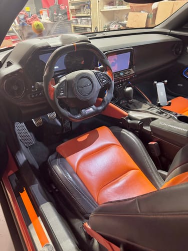 Customer photo review of [Complete/Heated] Custom Carbon Fiber Steering Wheel For 2016-2024 Chevy Camaro