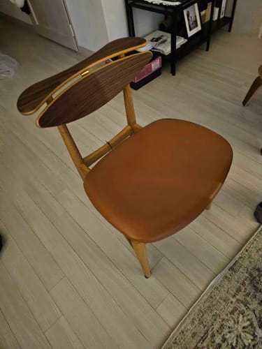 THE READING CHAIR 설치 사례 이미지