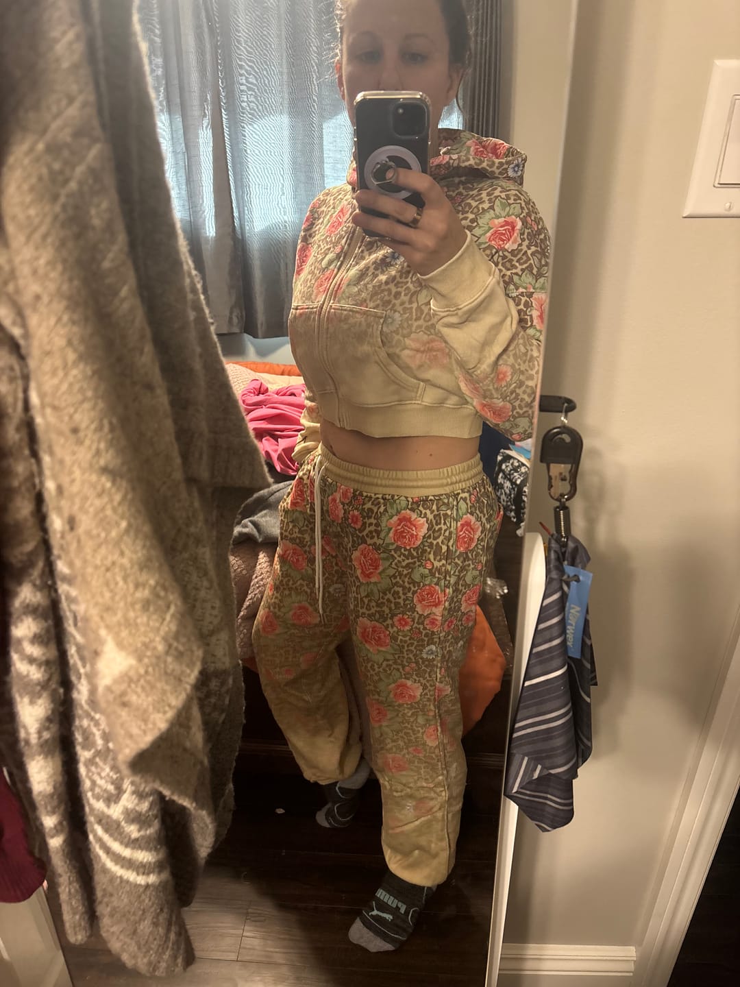 Customer photo review of Garden sweatpants