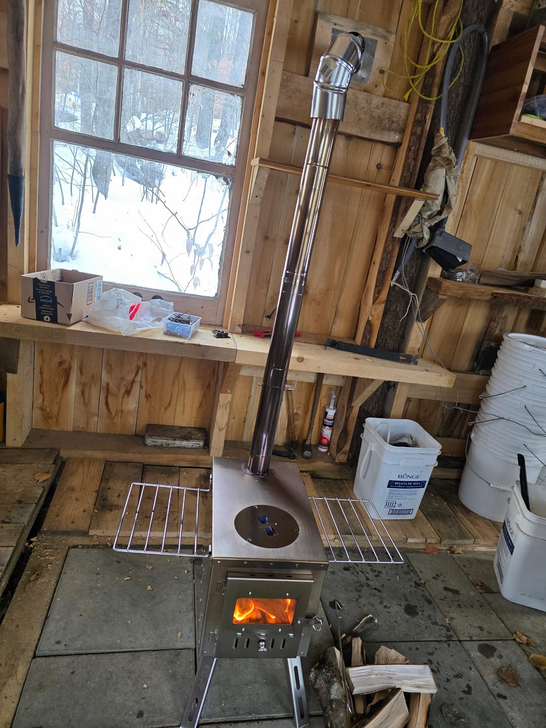 Customer photo review of Mini Poêle à Bois Van 150 pi²