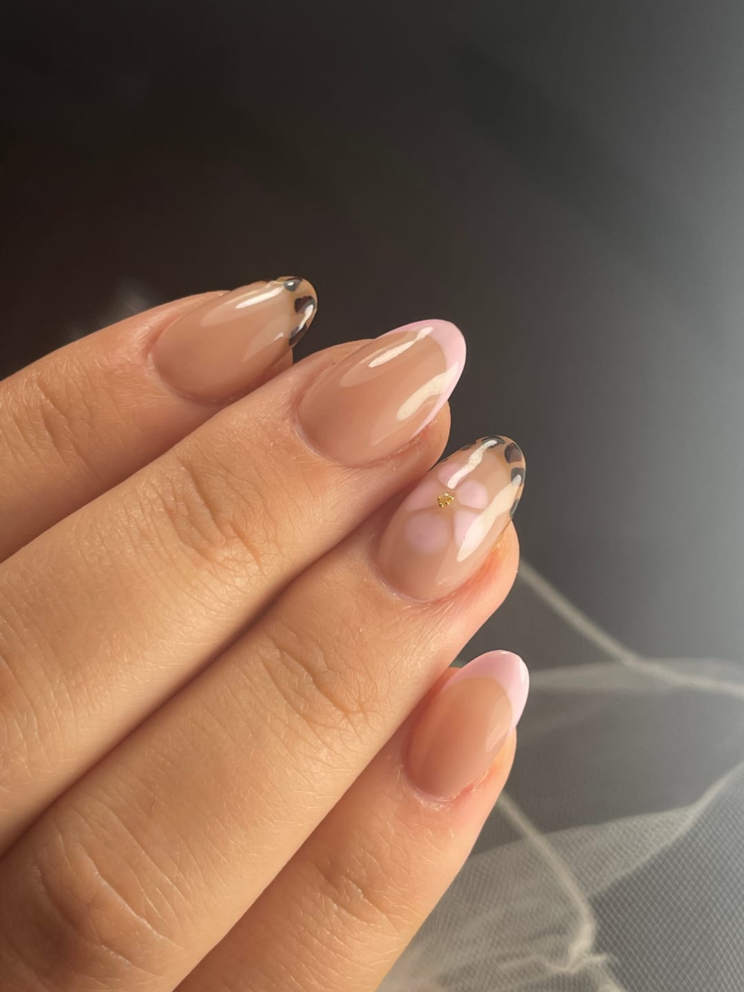 Customer photo review of Gel-X® Refill Esculpido Almendra Corto