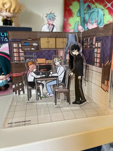 Customer photo review of Homeless - Acrylic Diorama