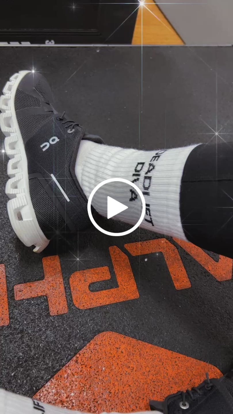 Customer video review of Deadlift Diva - Crew Workout Socks