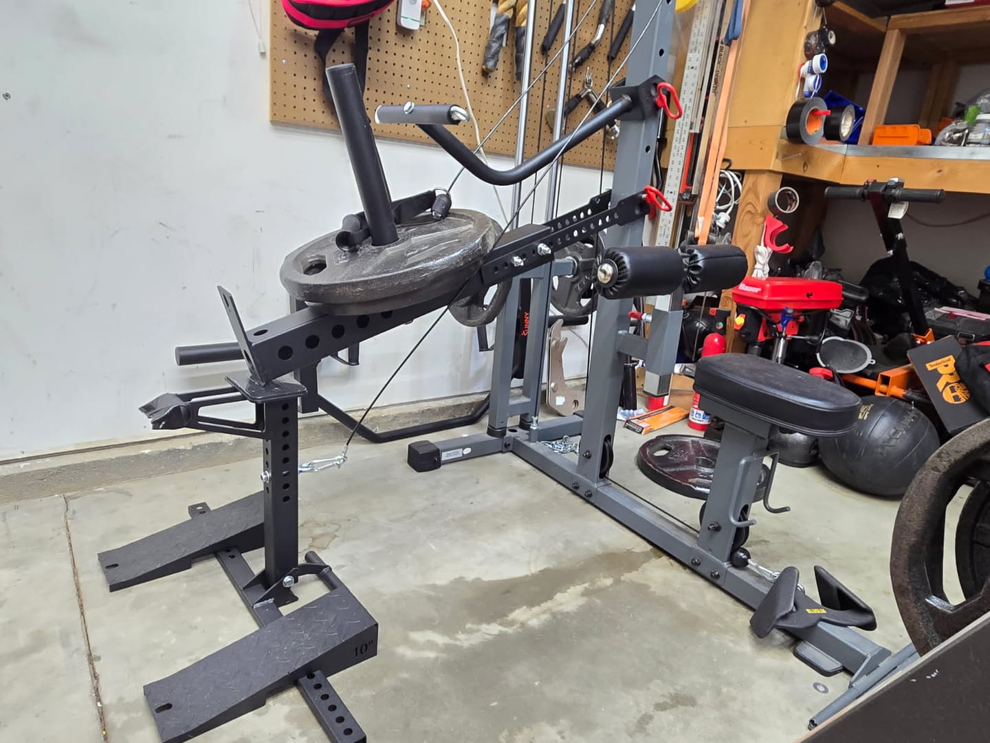 Customer photo review of Revolt Belt Squat 2.0 (Free Belt Included)