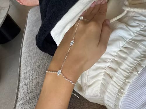 Customer photo review of צמיד עדין עם חיבור טבעתי ליד