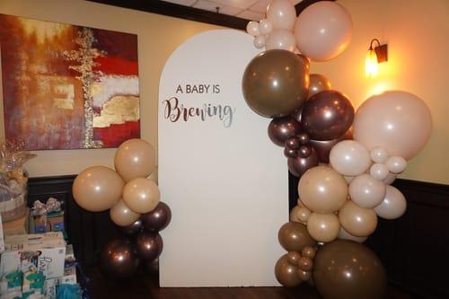 Customer photo review of Baby Bear Balloon Garland Kit