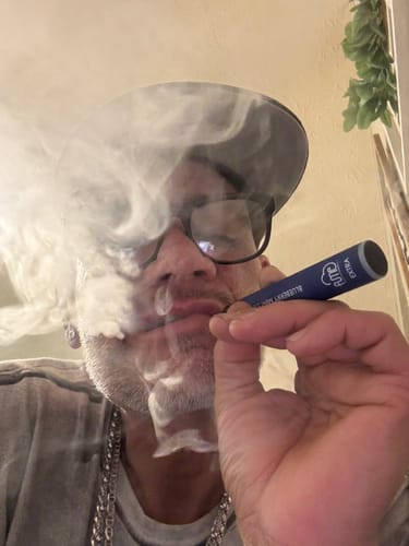 Customer photo review of Fume Extra 1500 Puffs