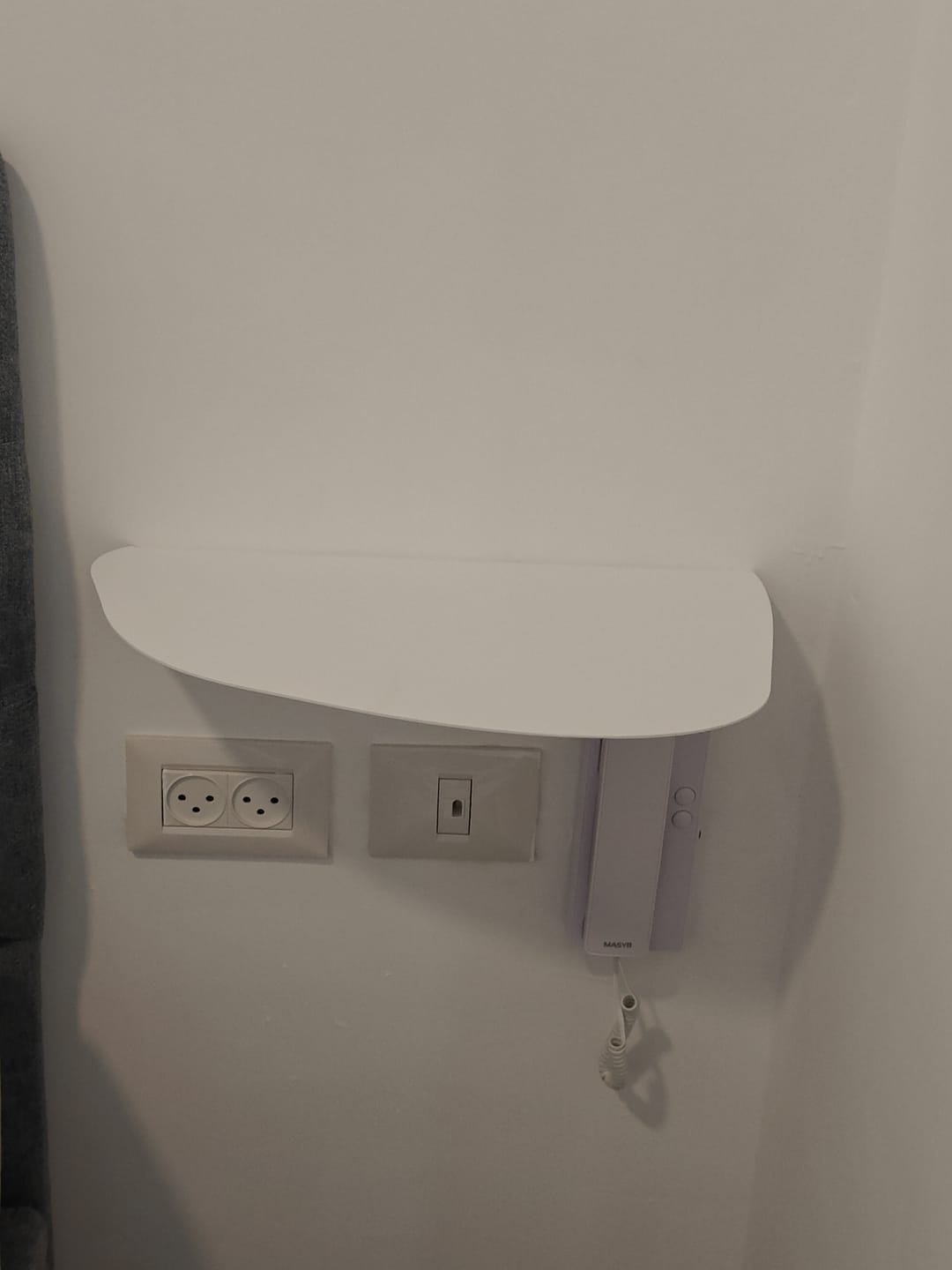 Customer photo review of שידת צד GAL