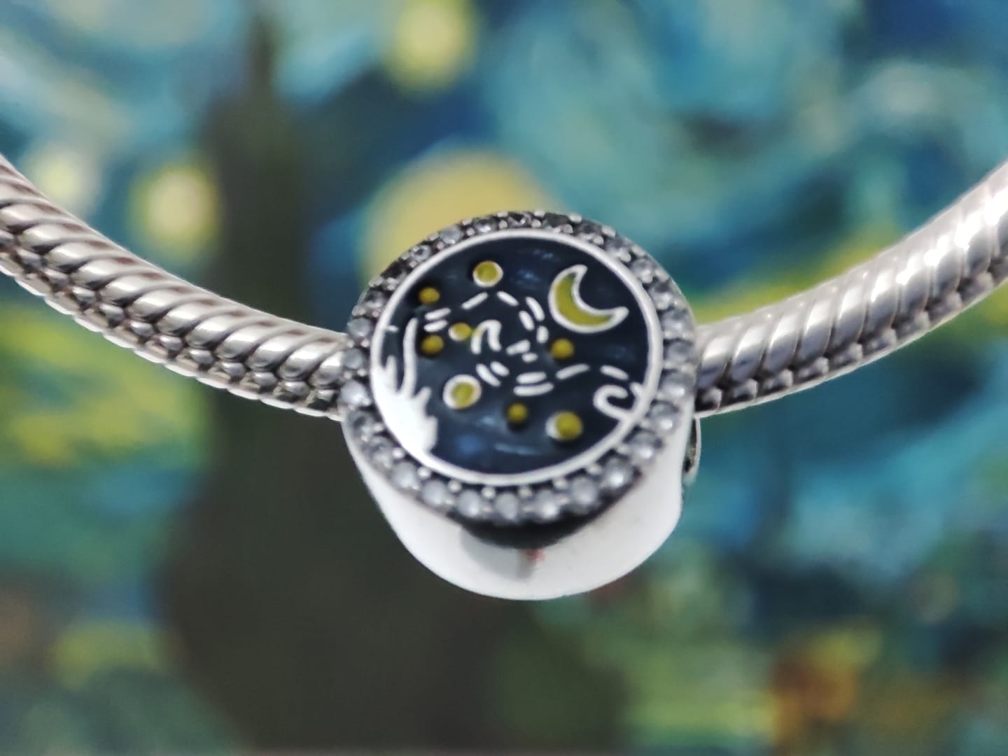Customer photo review of Charm Noche Estrellada de Van Gogh