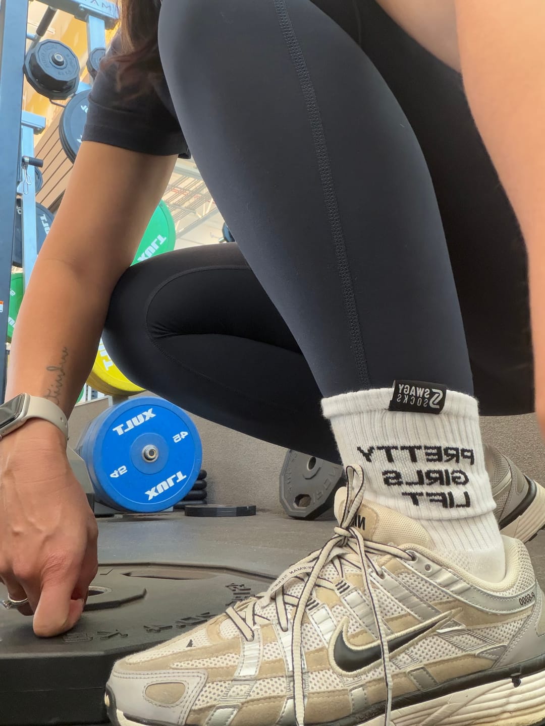 Customer photo review of Pretty Girls Lift - Crew Workout Socks