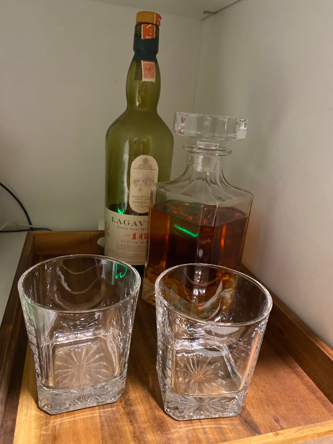 Customer photo review of M&B Traditional Crystal Whisky Decanter