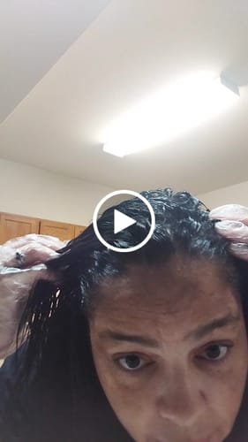 Customer video review of Instant Dye Shampoo